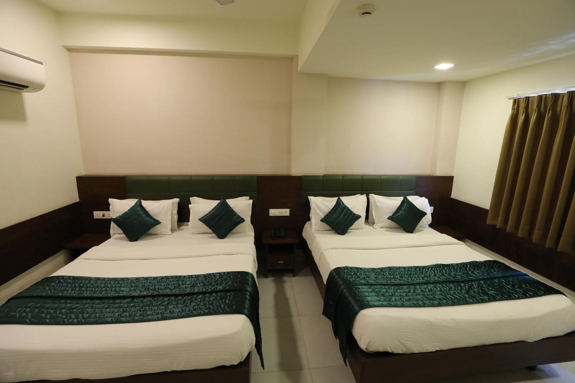 Greenotel Rooms Hazira, Surat Exterior foto